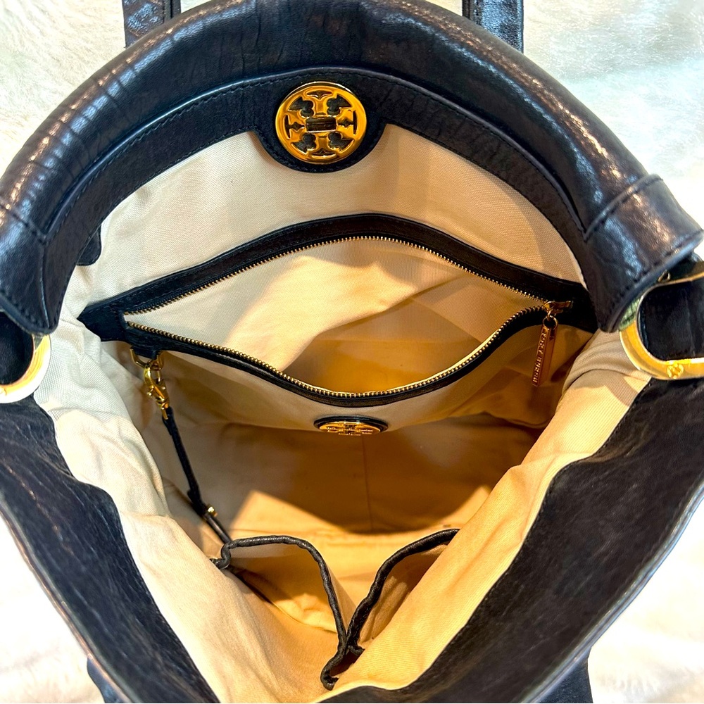 ❌SOLD❌TORY BURCH VINTAGE SLING HOBO BAG - Picture 6 of 15